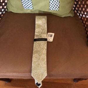 Geoffrey Beene Neck Tie for any occasion